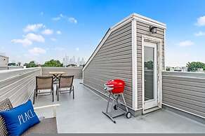 Luxury Roofdeck Retreat 4-bdrm Near Penn Chop