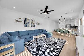 Luxury Beach Home Sauna Cold Plunge E-bikes