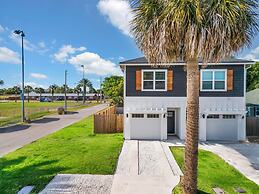 Luxury Beach Home Sauna Cold Plunge E-bikes