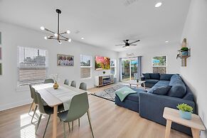 Luxury Beach Home Sauna Cold Plunge E-bikes