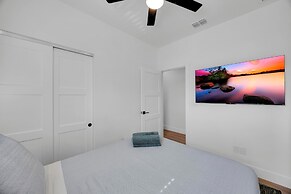 Luxury Beach Home Sauna Cold Plunge E-bikes