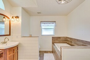 Private Pool & Lanai: Spring Hill Oasis