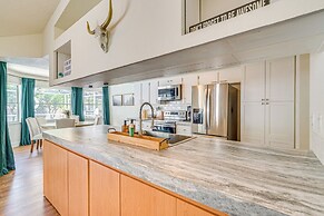 Private Pool & Hot Tub: Spring Hill Oasis