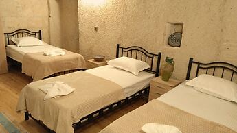 Ekoton Cave Hotel