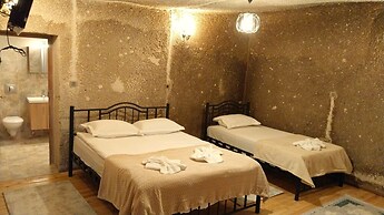 Ekoton Cave Hotel