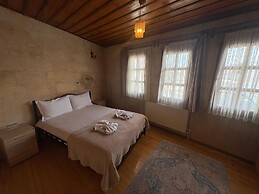 Ekoton Cave Hotel