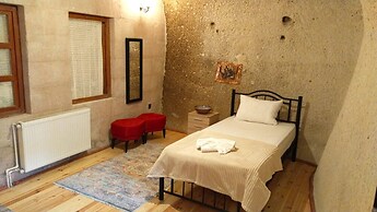 Ekoton Cave Hotel