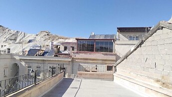 Ekoton Cave Hotel