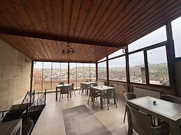 Ekoton Cave Hotel