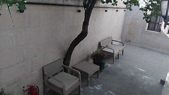 Ekoton Cave Hotel
