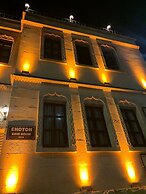 Ekoton Cave Hotel