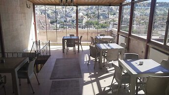 Ekoton Cave Hotel