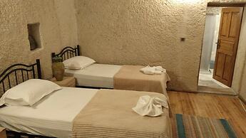 Ekoton Cave Hotel