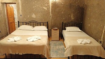 Ekoton Cave Hotel