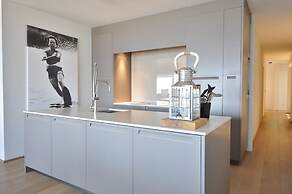 Apartment in Duinbergen by the Seafront