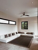 House Tulum Chic and Spacious Villa in the Jungle
