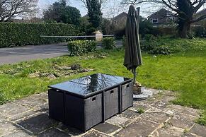 Bristol Blissful Retreat - 6 Bedrooms