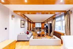 Mayfair Deluxe Apartment