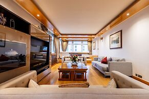 Mayfair Deluxe Apartment