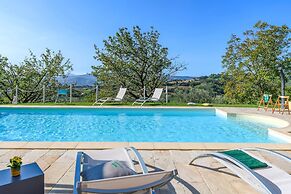Casale Partemio 8 Marche Holiday Villas