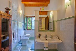 Casale Partemio 8 Marche Holiday Villas