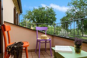 Casale Partemio 8 Marche Holiday Villas