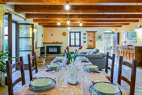 Casale Partemio 8 Marche Holiday Villas