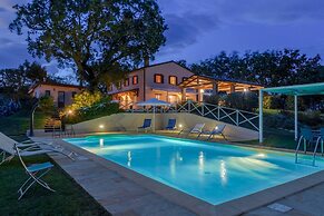 Casale Partemio 8 Marche Holiday Villas