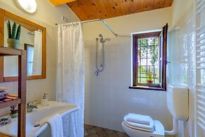 Casale Partemio 8 Marche Holiday Villas