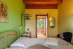 Casale Partemio 8 Marche Holiday Villas