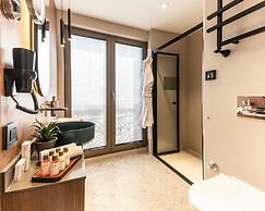 Emilion Hotel