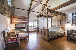 Coach House