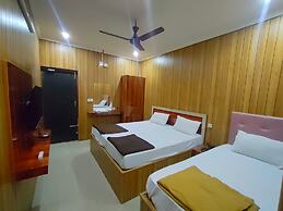 Hotel Govind Heights