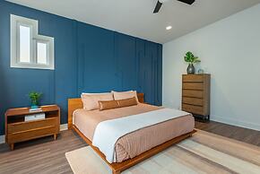 Modern Forest Retreat Sauna Fireplace Views