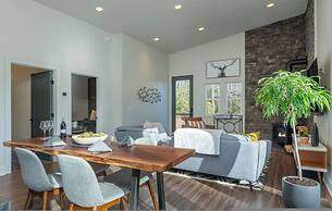 Modern Forest Retreat Sauna Fireplace Views