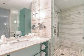 W South Beach Private Luxury Suites