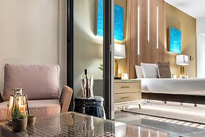 W South Beach Private Luxury Suites