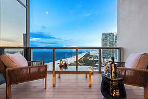 W South Beach Private Luxury Suites