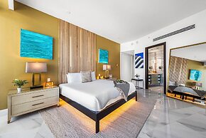 W South Beach Private Luxury Suites