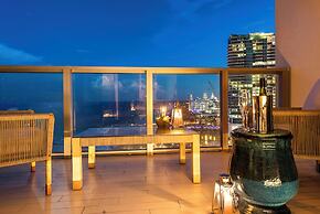 W South Beach Private Luxury Suites