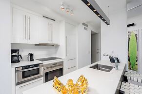 W South Beach Private Luxury Suites