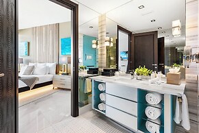 W South Beach Private Luxury Suites