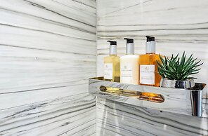 W South Beach Private Luxury Suites