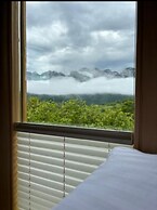 Eco lodge eagles nest