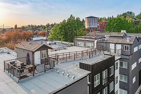 The Equinox (115806522)