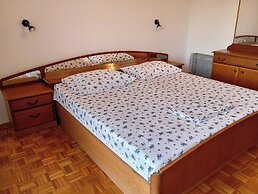 Cozy Trogir Apartment With 3 Bedrooms