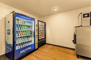 LivAway Suites Seattle-Renton