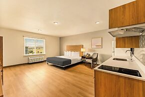 LivAway Suites Seattle-Renton