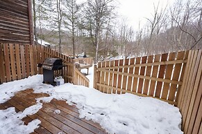 Modern Townhouse Retreat W Private Deck