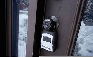 Modern Townhouse Retreat W Private Deck